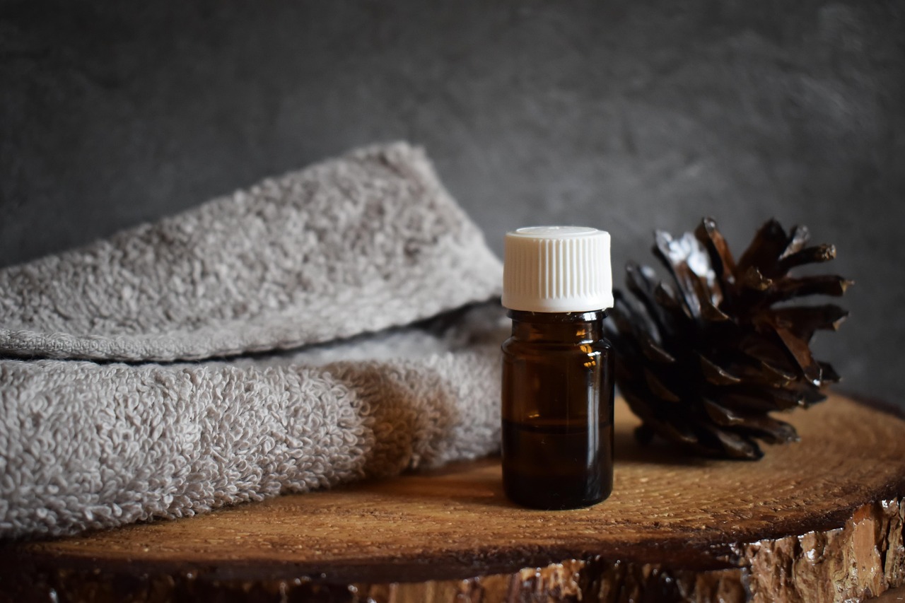 découvrez les bienfaits des huiles essentielles : origine, utilisation et conseils pratiques pour une santé naturelle au quotidien. apprenez tout sur les huiles essentielles pour votre bien-être.